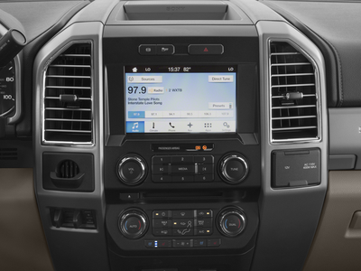 2017 Ford Super Duty F-350 DRW Pickup Lariat
