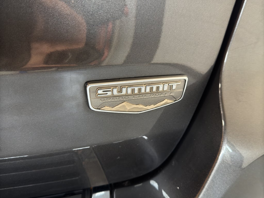 2020 Jeep Grand Cherokee Summit
