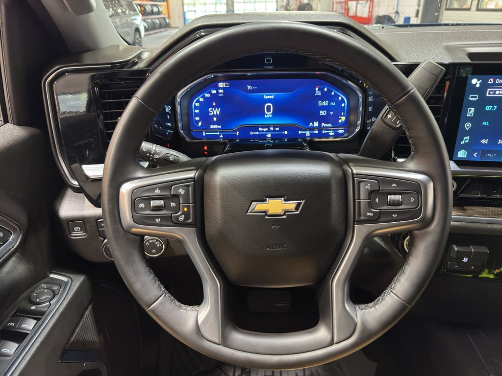 2024 Chevrolet Silverado 1500 LT