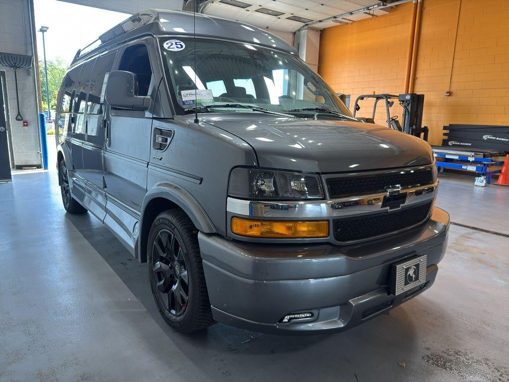 2025 Chevrolet Express Cargo 2500 WT