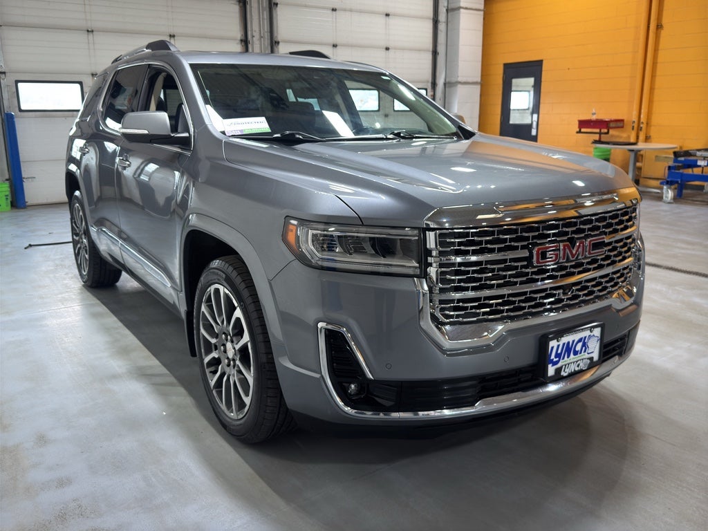 2022 GMC Acadia Denali