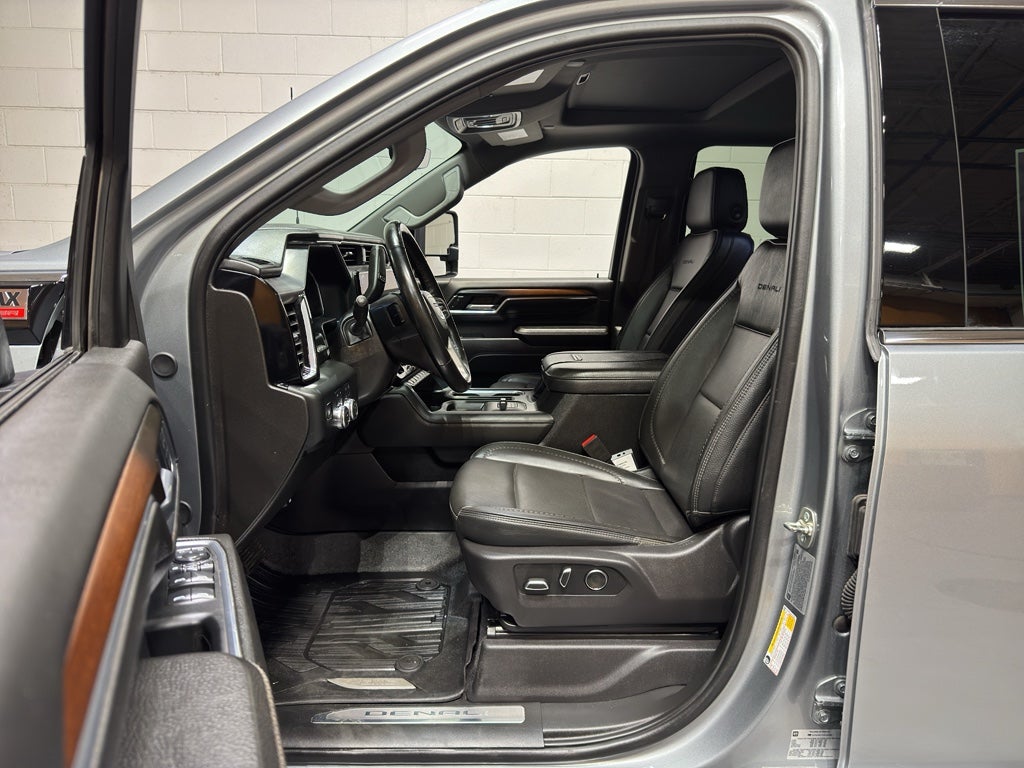 2025 GMC Sierra 3500 HD Denali