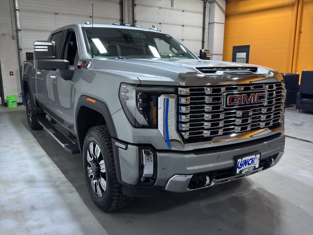 2025 GMC Sierra 3500 HD Denali
