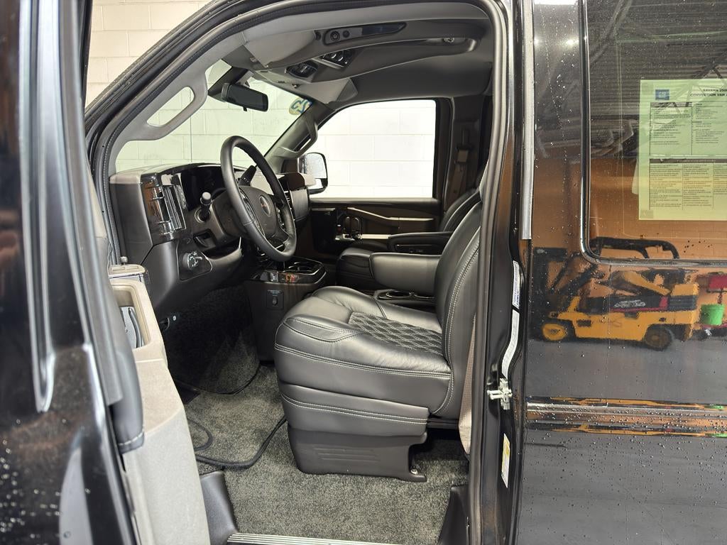 2025 GMC Savana Cargo 2500 Work Van