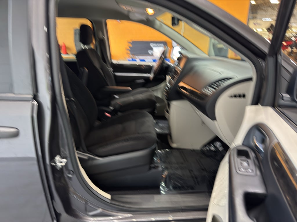 2020 Dodge Grand Caravan SE