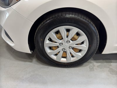 2020 Hyundai Accent SE