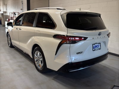 2021 Toyota Sienna Limited