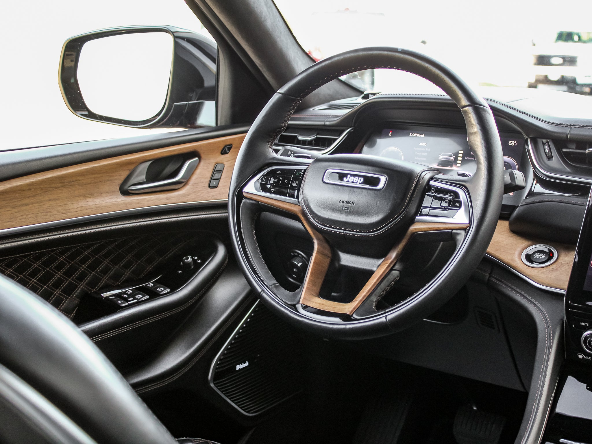 2023 Jeep Grand Cherokee L Summit Reserve