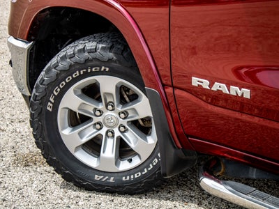 2019 RAM 1500 Laramie Crew Cab 4x4 5'7" Box