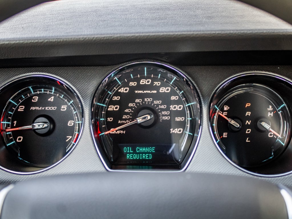 2010 Ford Taurus SE