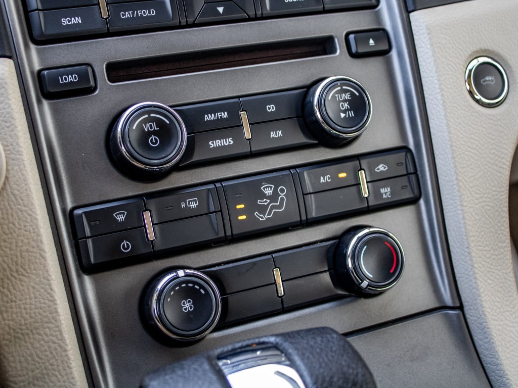 2010 Ford Taurus SE