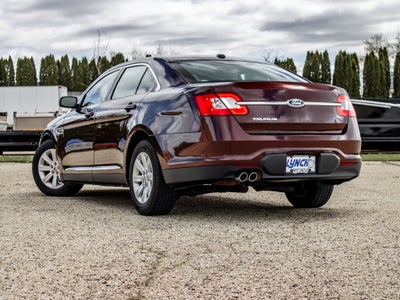 2010 Ford Taurus SE