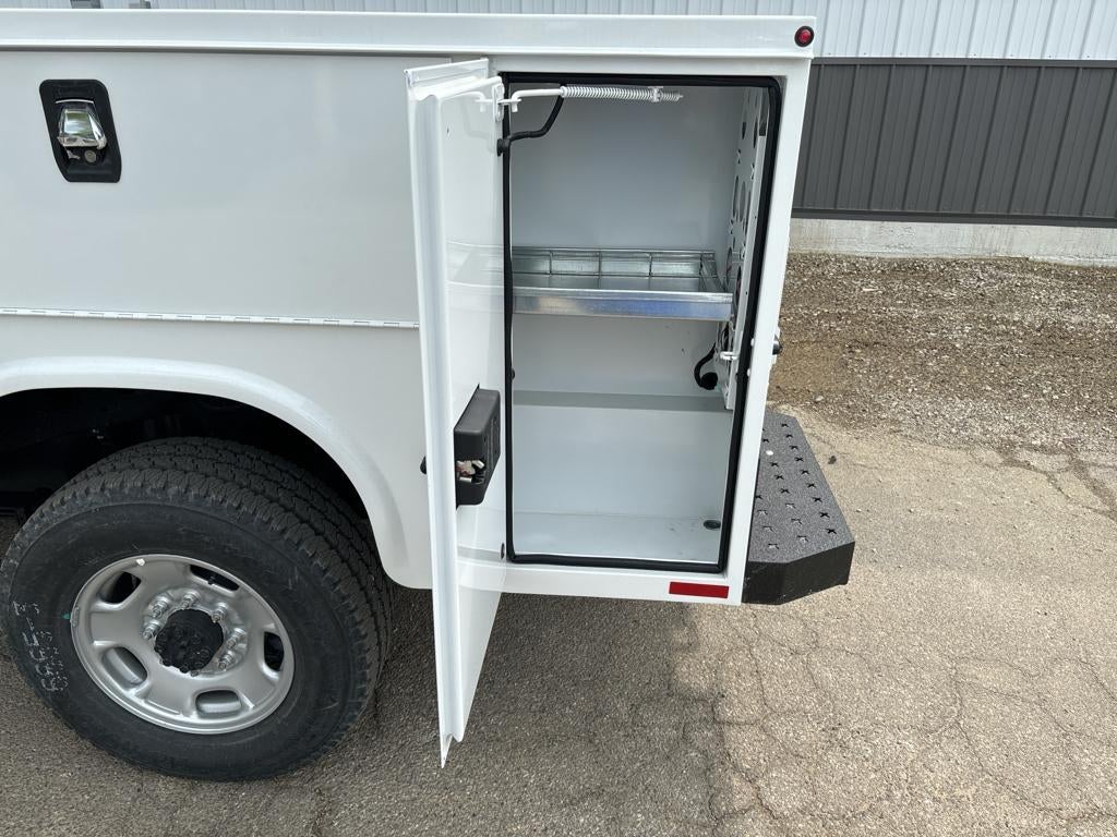 2024 GMC Sierra 2500 HD Pro