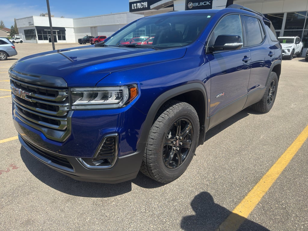 2023 GMC Acadia AT4