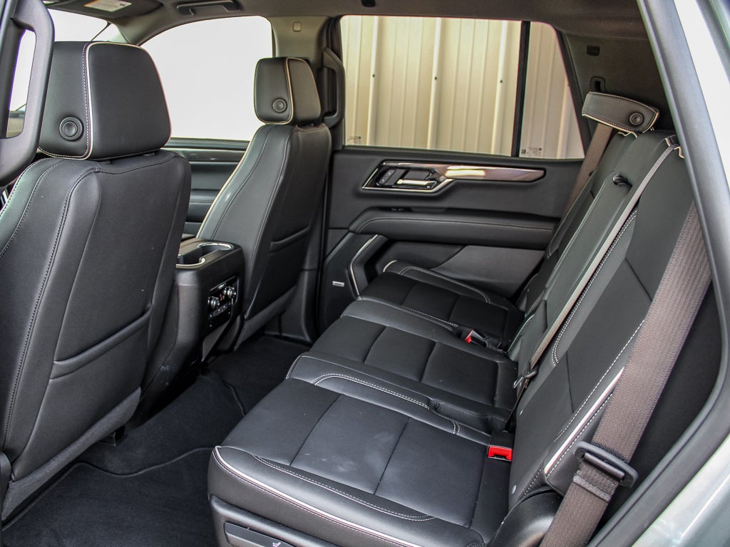 2025 GMC Yukon Elevation