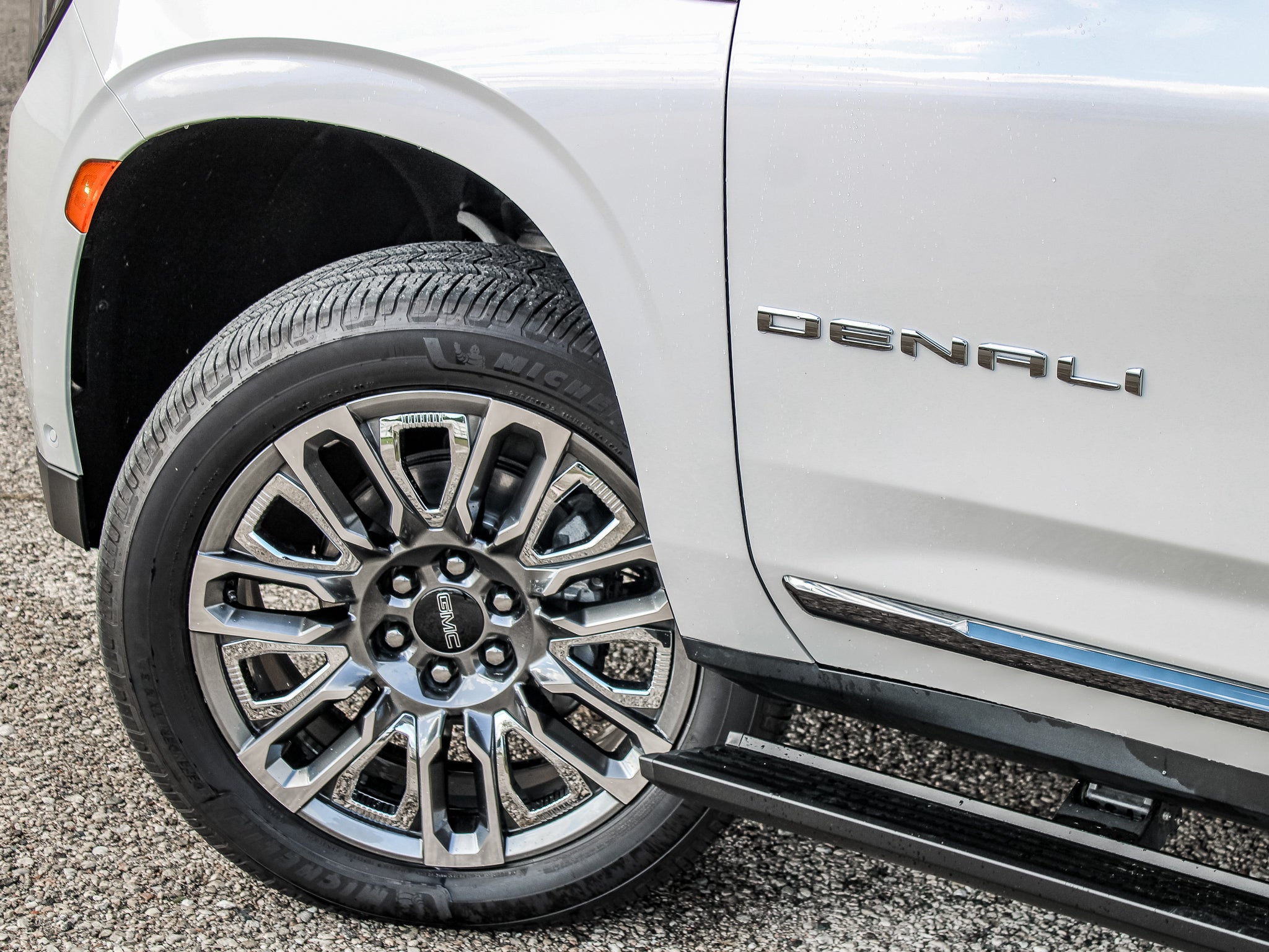 2023 GMC Yukon Denali Ultimate