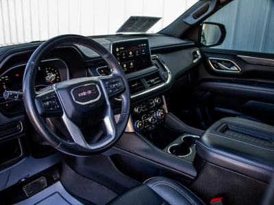 2022 GMC Yukon XL SLT