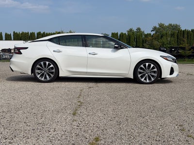 2023 Nissan Maxima Platinum
