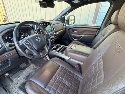 2023 Nissan TITAN Crew Cab Platinum Reserve 4x4