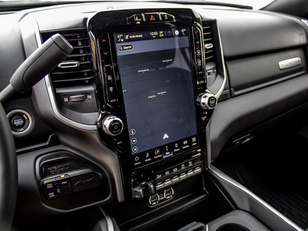 2024 RAM 3500 Big Horn Crew Cab 4x4 8' Box