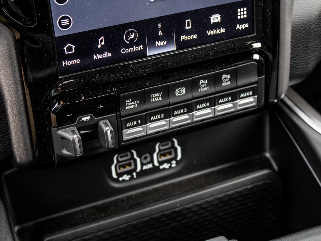 2024 RAM 3500 Big Horn Crew Cab 4x4 8' Box