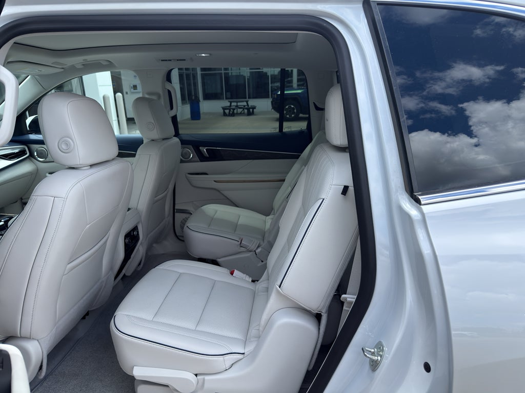 2025 Buick Enclave Avenir