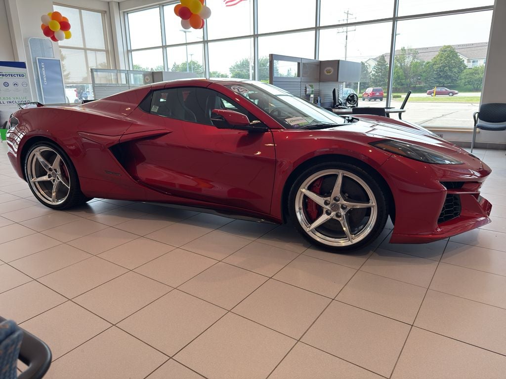 2025 Chevrolet Corvette E-Ray 2LZ