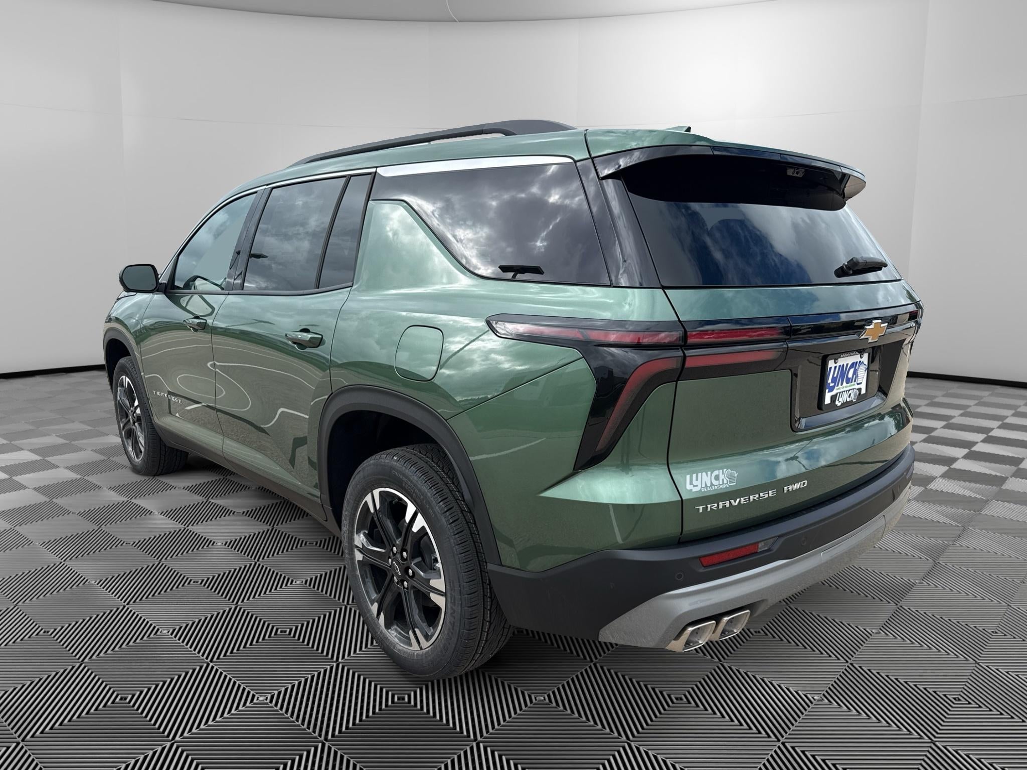 2027 Chevrolet Traverse LT