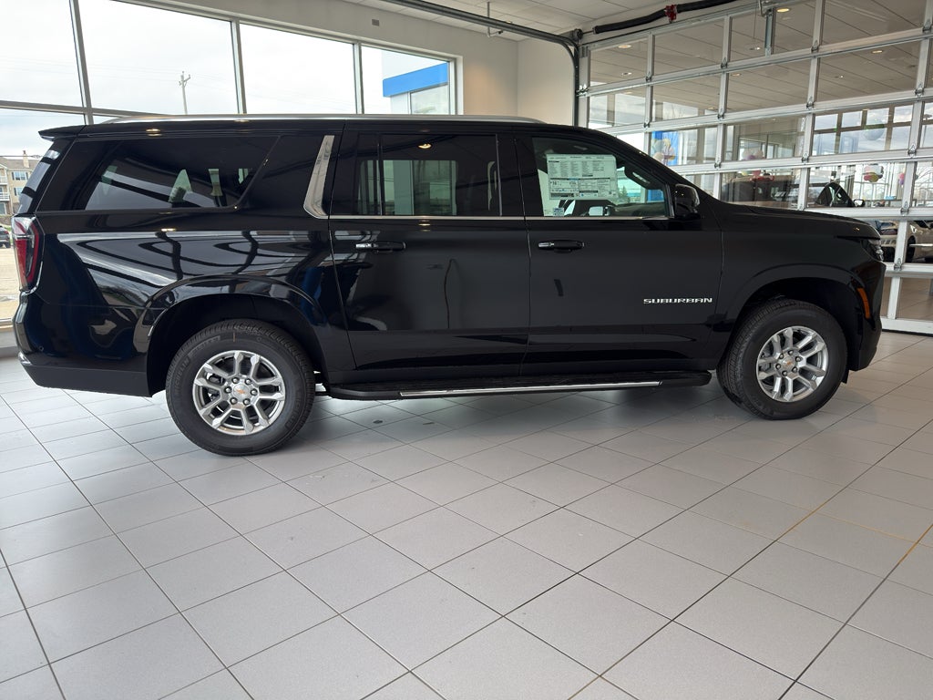 2026 Chevrolet Suburban LT