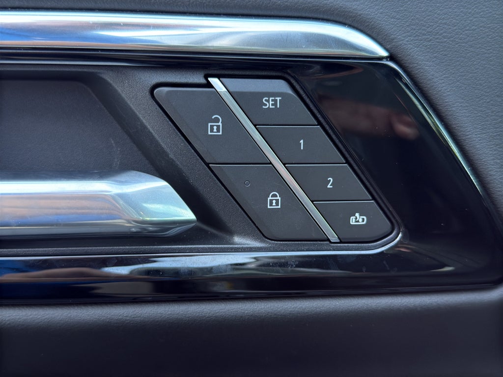 2025 Chevrolet Tahoe RST