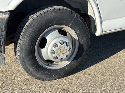 2021 Chevrolet Express Cutaway 3500 BASE