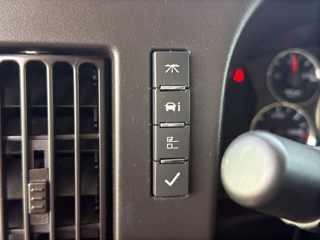 2021 Chevrolet Express Cutaway 3500 BASE