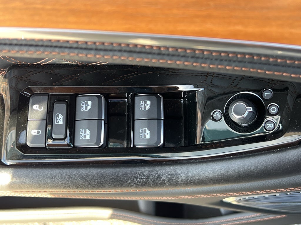 2022 Jeep Grand Cherokee Summit Reserve