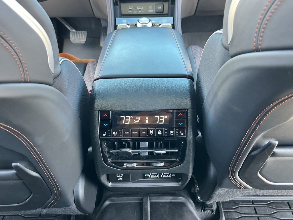 2022 Jeep Grand Cherokee Summit Reserve