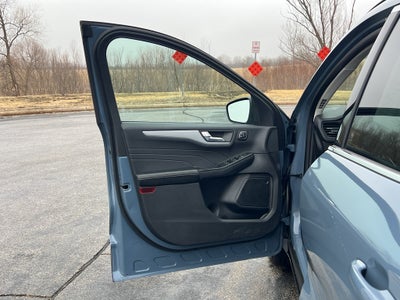 2025 Ford Escape Platinum