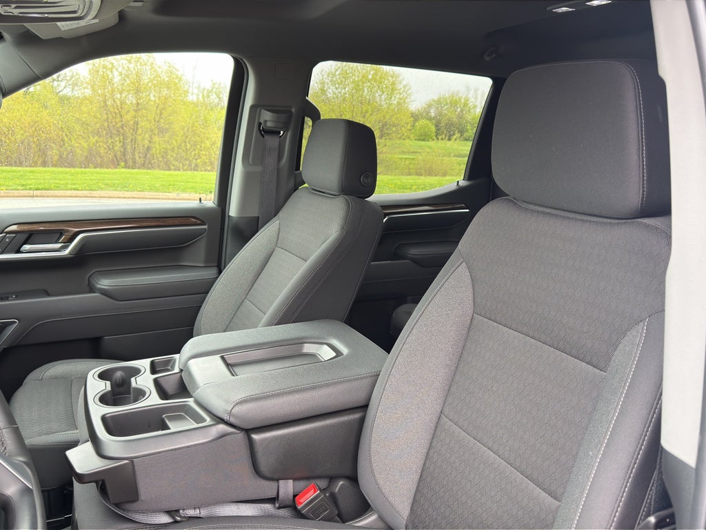 2025 Chevrolet Silverado 1500 LT (2FL)