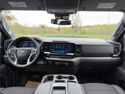 2025 Chevrolet Silverado 1500 LT (2FL)