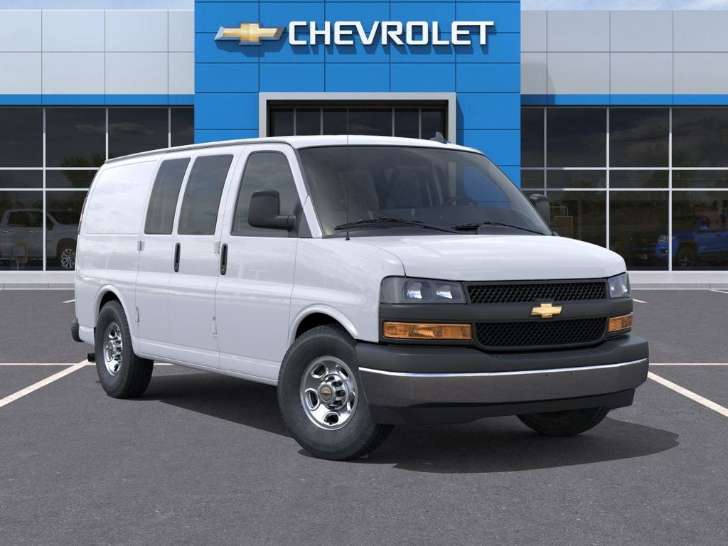 2025 Chevrolet Express Cargo 3500 WT