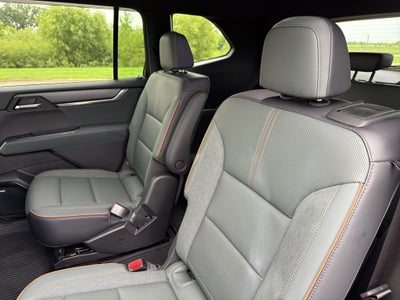 2025 GMC Acadia AT4
