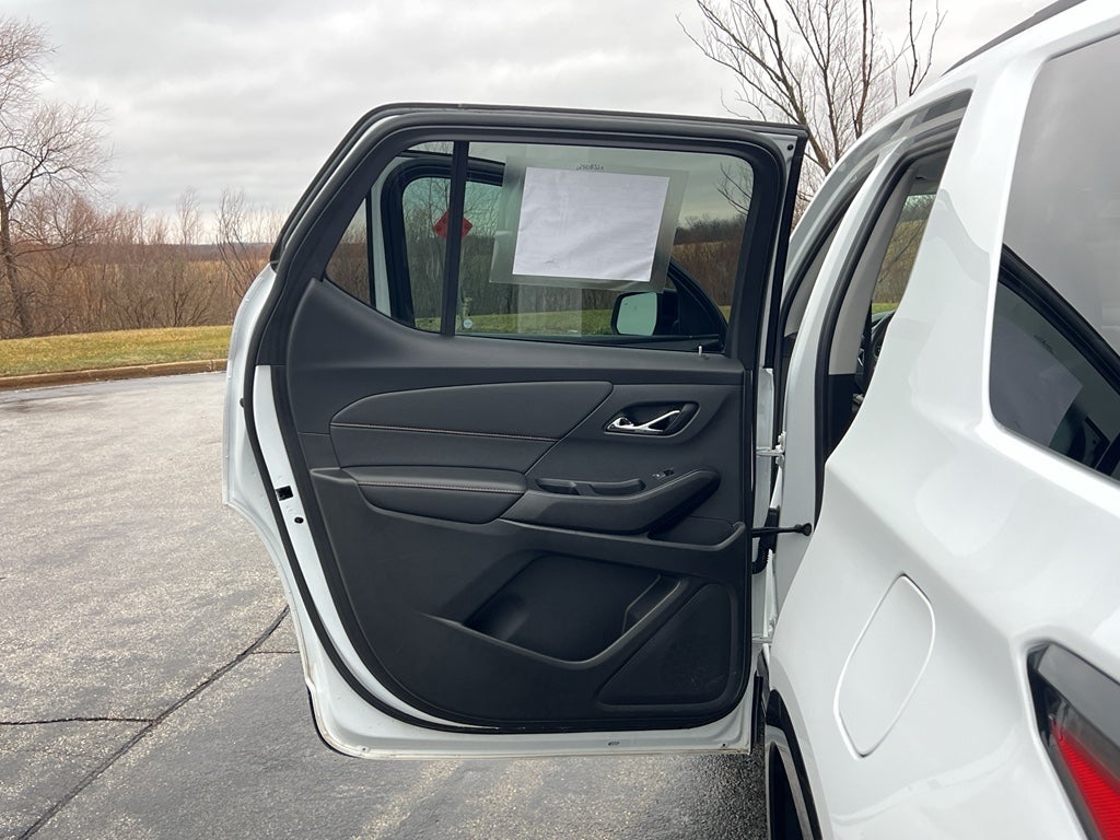 2021 Chevrolet Traverse Premier