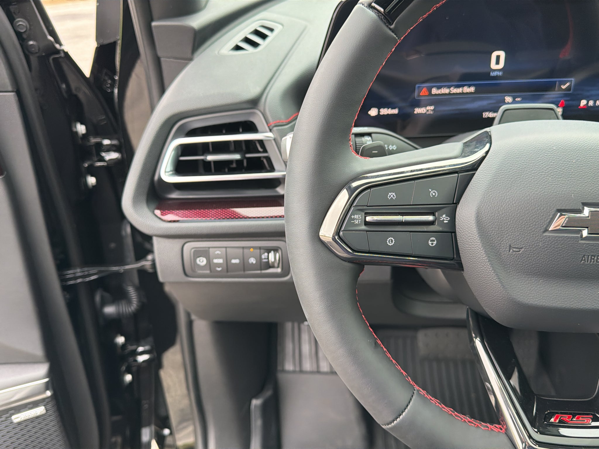 2027 Chevrolet Traverse RS