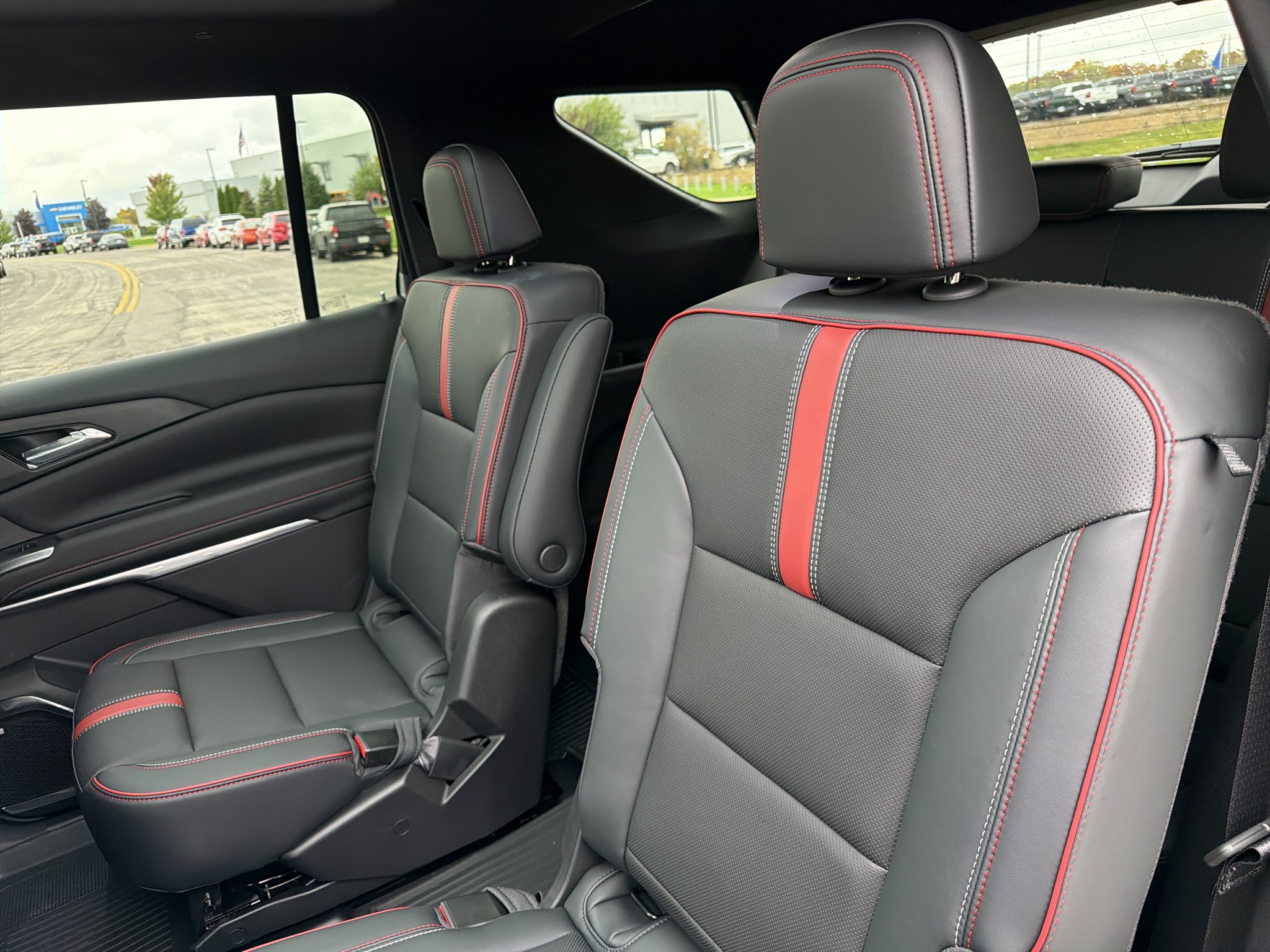 2027 Chevrolet Traverse RS