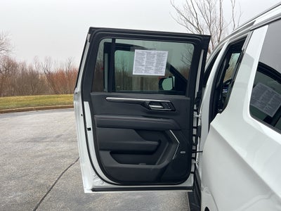 2025 Chevrolet Suburban RST