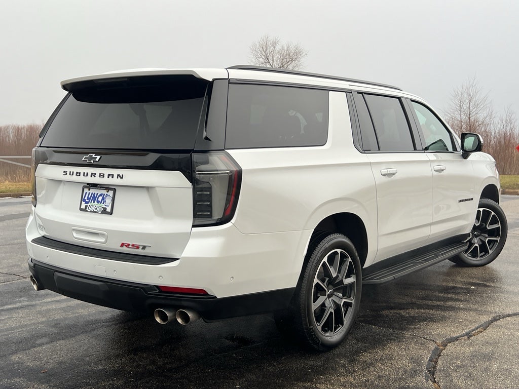 2025 Chevrolet Suburban RST
