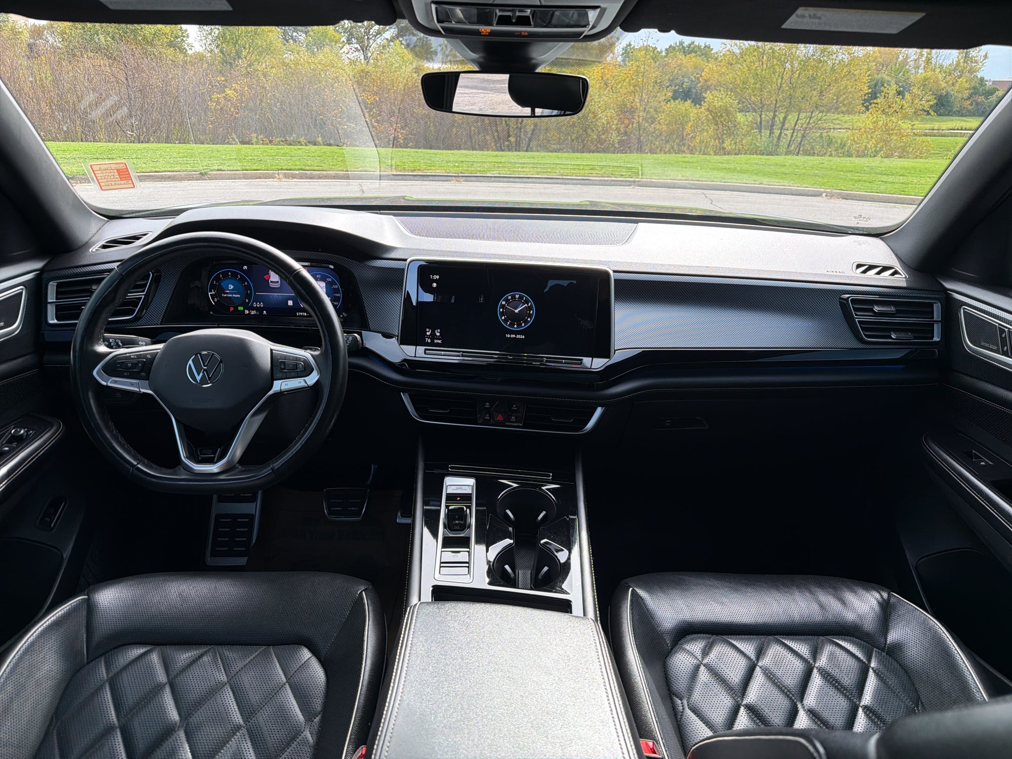 2024 Volkswagen Atlas Cross Sport 2.0T SEL Premium R-Line