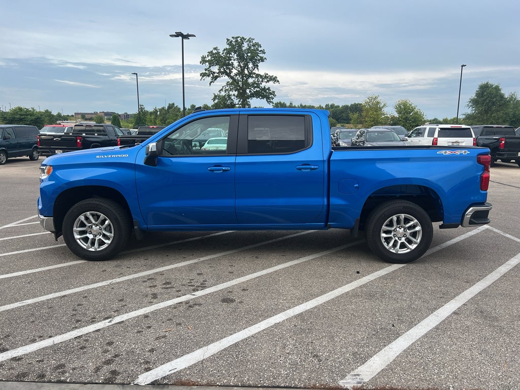 2025 Chevrolet Silverado 1500 LT (2FL)