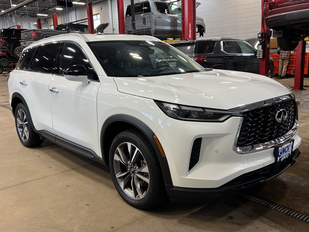 2024 INFINITI QX60 LUXE