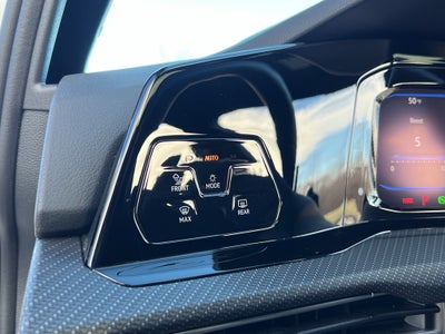 2023 Volkswagen Golf R BASE