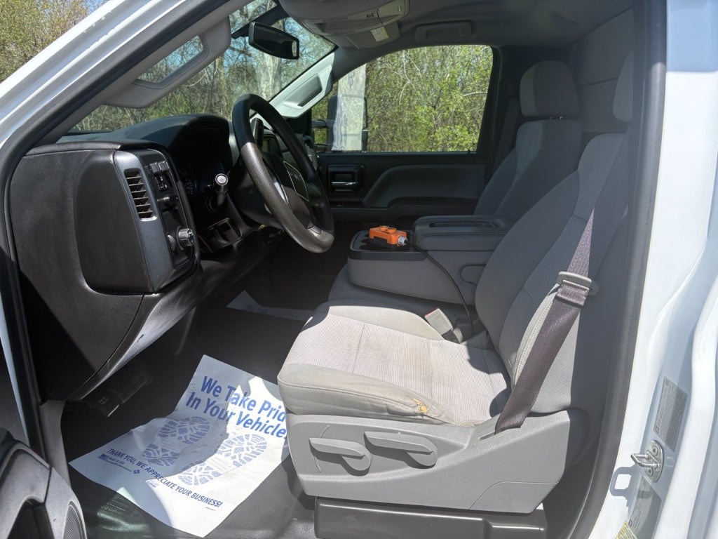 2017 GMC Sierra 3500 9' Dump Body