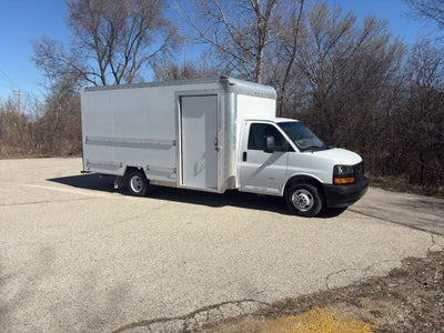 2022 GMC Savana 3500 Base 177 in. WB